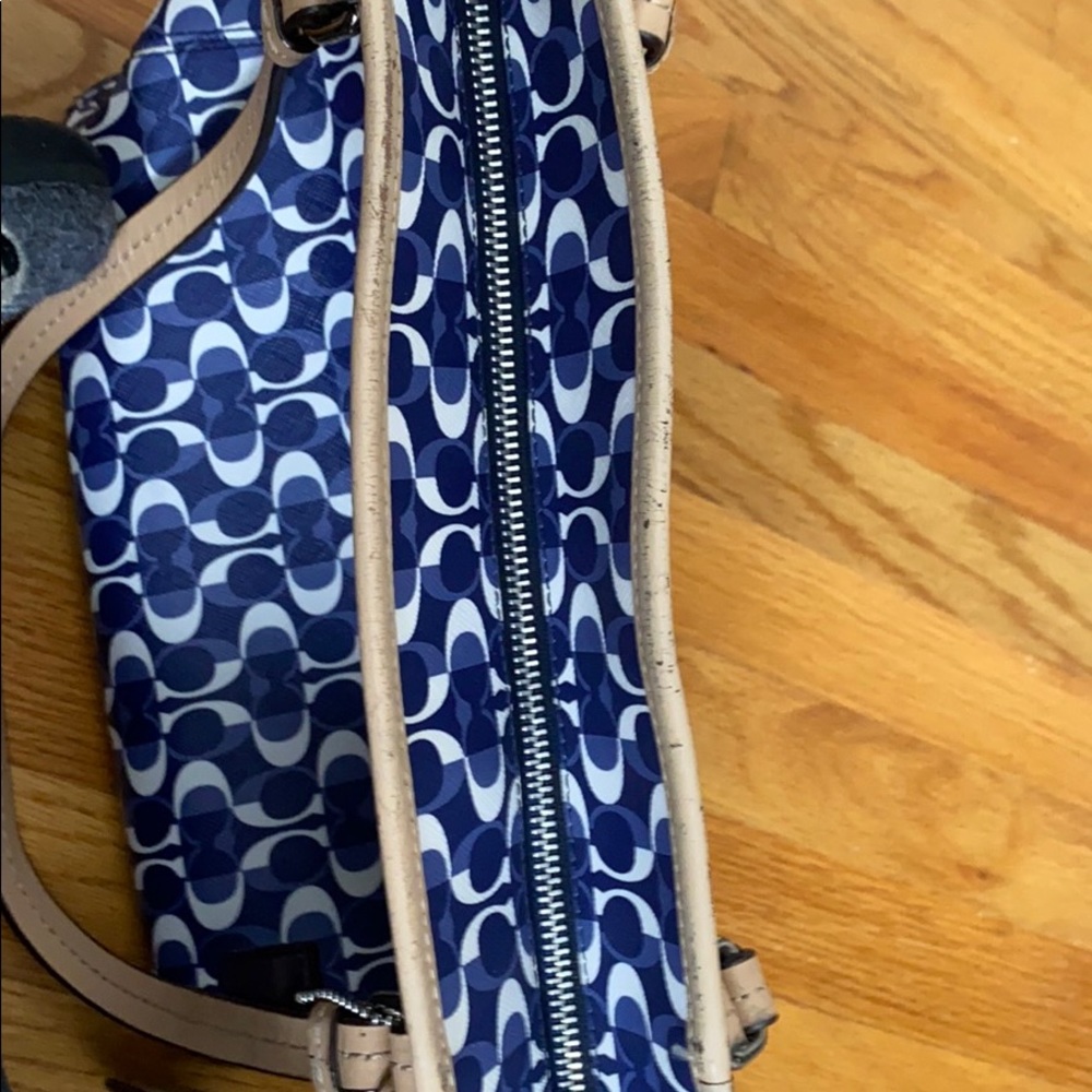 Coach tote - Picture 4 of 4